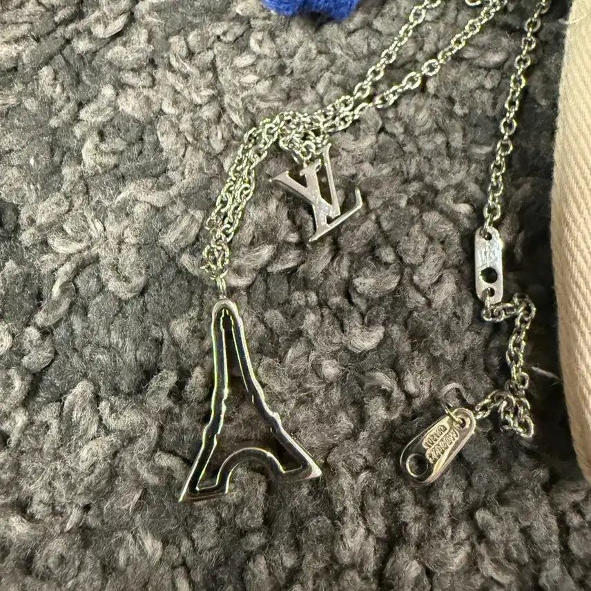 [SOLD OUT] 루이비통 LV 앤드 파리 팬던트 목걸이