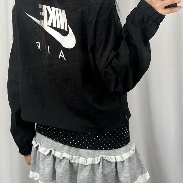 [BUNJANG] Nike Big Logo Cropped Windbreaker Jacket / 나이키 빅로고 크롭 바람막이 자켓