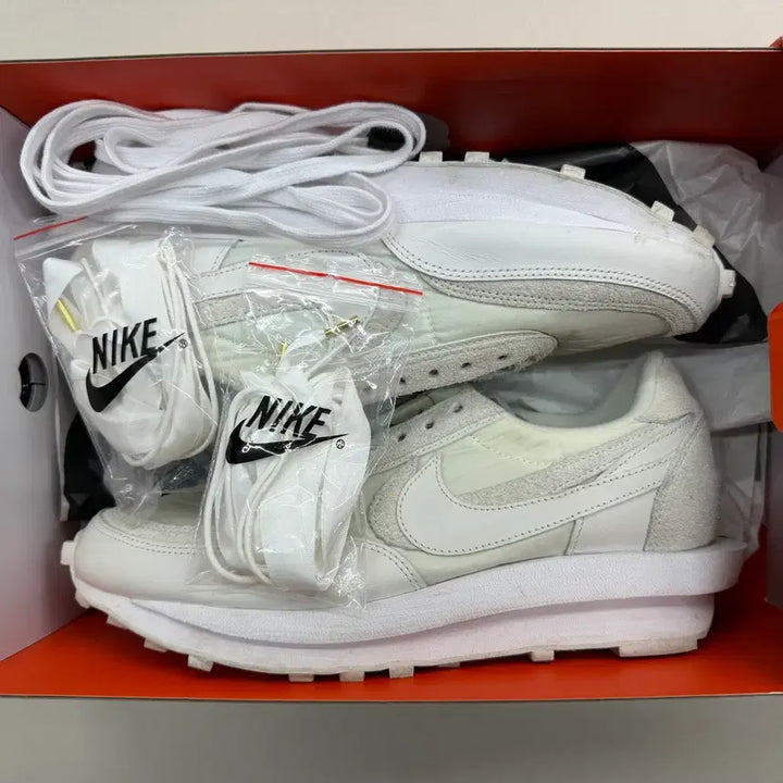 [BUNJANG] Nike x Sacai Vaporwaffle Nylon White US 10.5 / [285]나이키 사카이 와플 나일론 화이트 S급 중고