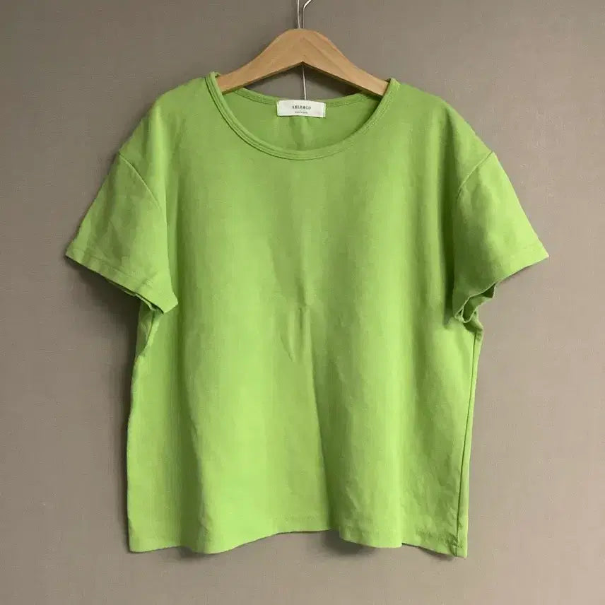 [BUNJANG] Light Green Short Sleeve T-Shirt / 라이트 그린 반팔 티셔츠