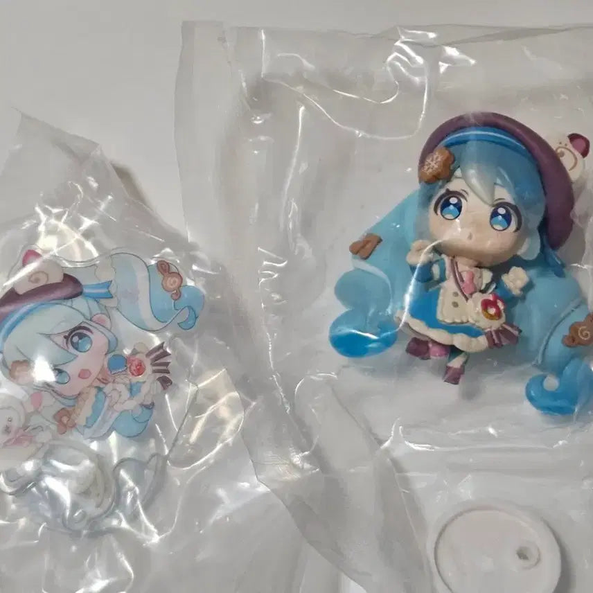 [BUNJANG] Snow Miku 2026 Collection Figure Miku B with Mini Acrylic Stand / 2026 스노우 미쿠 컬렉션 피규어 미쿠B