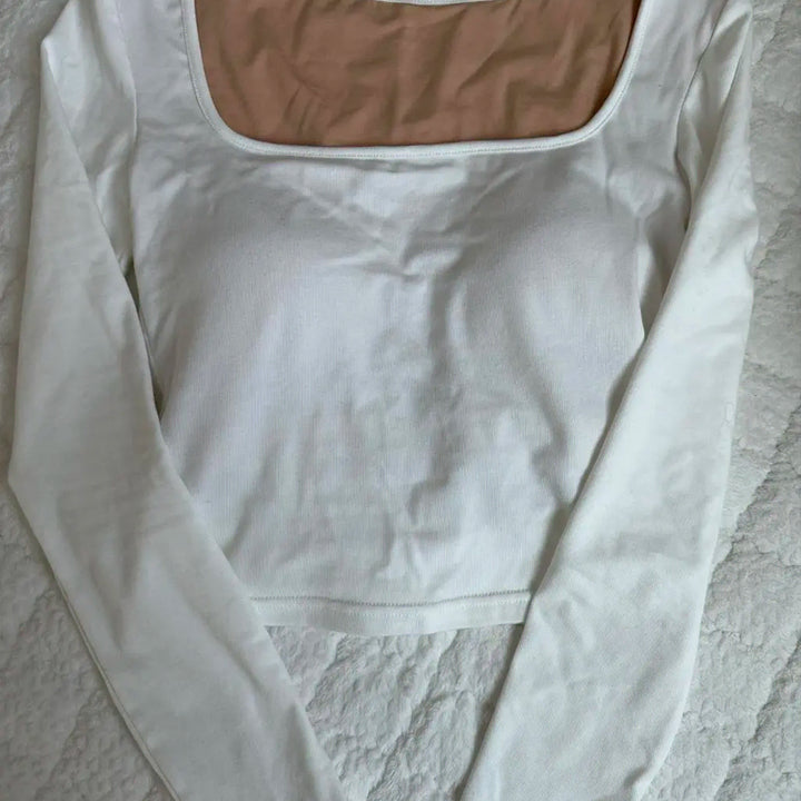 [BUNJANG] White Square Neck Cropped T-Shirt / [착샷] 화이트 스퀘어넥 크롭티