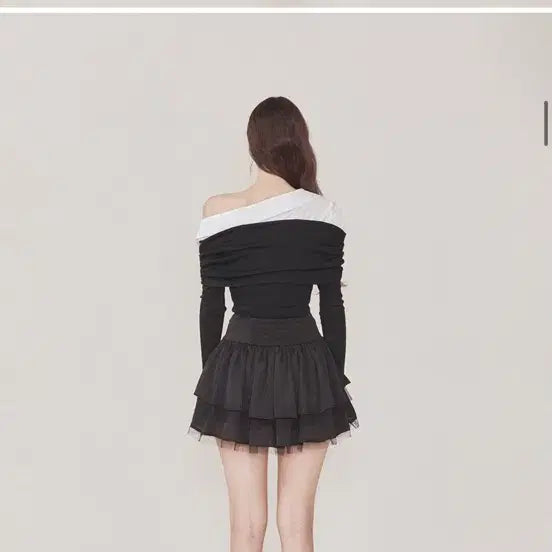 [BUNJANG] Not Your Rose Lily Long Sleeve Off-Shoulder T-Shirt Black / 새상품 낫유어로즈 릴리 롱 슬리브 오프숄더 티셔츠