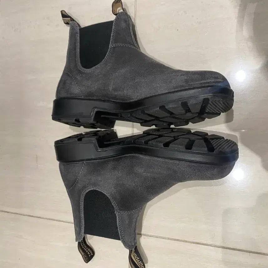 [BUNJANG] Blundstone 1910 Steel Grey Boots (Size 5.5) / 블런드스톤 1910 스틸그레이 (5.5)