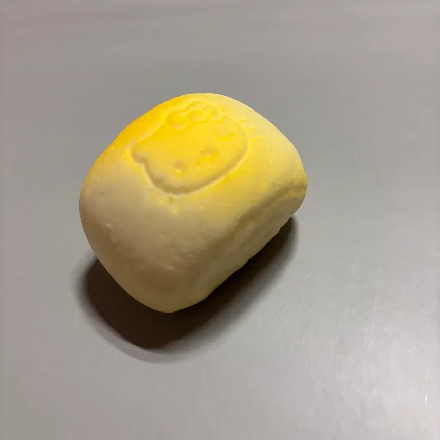 [BUNJANG] Hello Kitty Bread Squishy / 헬로키티 롤빵 스퀴시