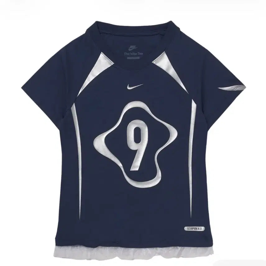 [BUNJANG] Karina Nike Short-Sleeve T-Shirt / 카리나 나이키 반팔티