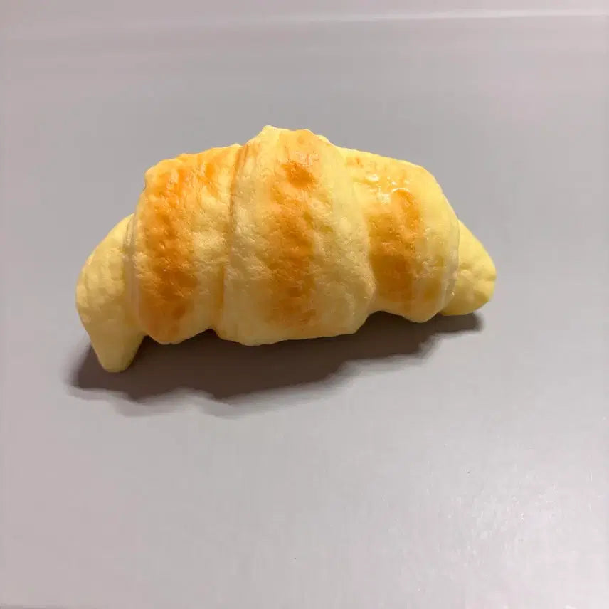 [BUNJANG] Croissant Bread Squishy Toy / 크루아상 빵 스퀴시 말랑이