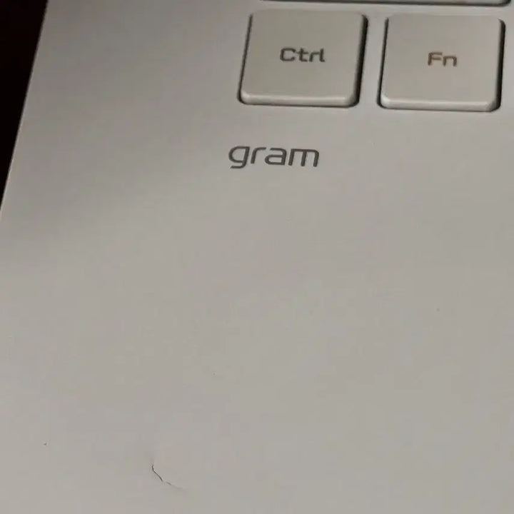 [BUNJANG] LG Gram 14Z980 Laptop / LG GRAM 14Z980 인텔 8세대 i5 램16G SSD2 엘지그램