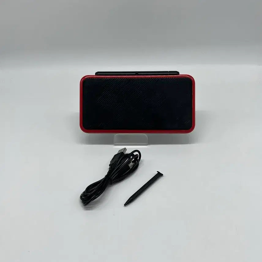 [BUNJANG] New Nintendo 2DS XL Mario Kart Edition (Korean Version, Complete Set) / 뉴닌텐도 2DSXL 마리오카트 에디션 (국내정발 , 풀구성)