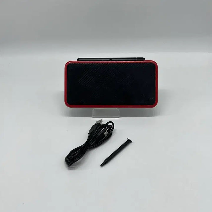 [BUNJANG] New Nintendo 2DS XL Mario Kart Edition (Korean Version, Complete Set) / 뉴닌텐도 2DSXL 마리오카트 에디션 (국내정발 , 풀구성)