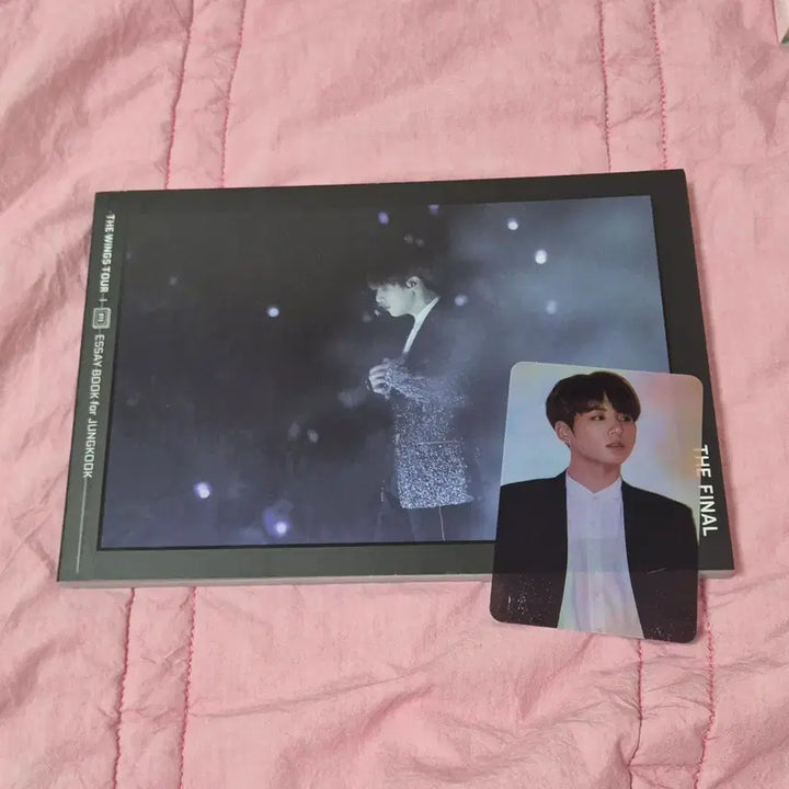 [BUNJANG] BTS Wings Tour Essay Book Jungkook / 방탄 윙즈 윙파콘 에세이북 정국 포카