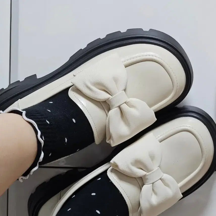 [BUNJANG] Ivory Ribbon Loafers (Size 230) / 아이보리 리본 로퍼 230