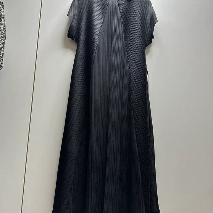 [SOLD OUT] 플리츠 자켓형 하객룩으로도 좋은. 원피스 블랙 주름도 안가는