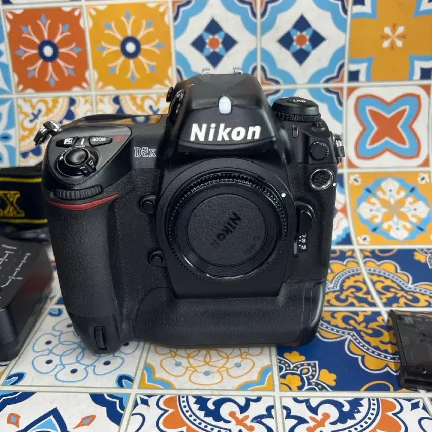 [BUNJANG] Nikon D2X DSLR Camera Body (Mint Condition, Full Box) / 니콘 D2X 풀박스 민트급 바디 니콘df 니콘d4