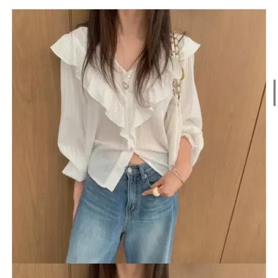 [BUNJANG] Poster Evokini Blouse New / 포스터 에보키니 블라우스 새상품