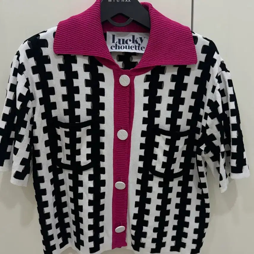 [BUNJANG] Lucky Chouette Color-Blocked Collar Knit Sweater (Free Size) / 백화점구매 Lucky chouette 배색카라 니트 F