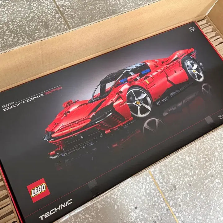 [SOLD OUT] 레고 42143 페라리 데이토나 SP3 무료배송