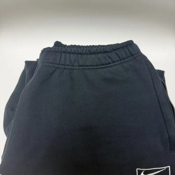 [SOLD OUT] 나이키 x 스투시 블랙 트레이닝 팬츠 L
