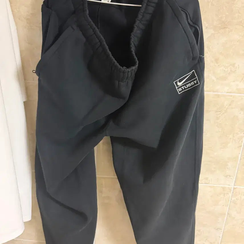 [SOLD OUT] 나이키 x 스투시 블랙 트레이닝 팬츠 L