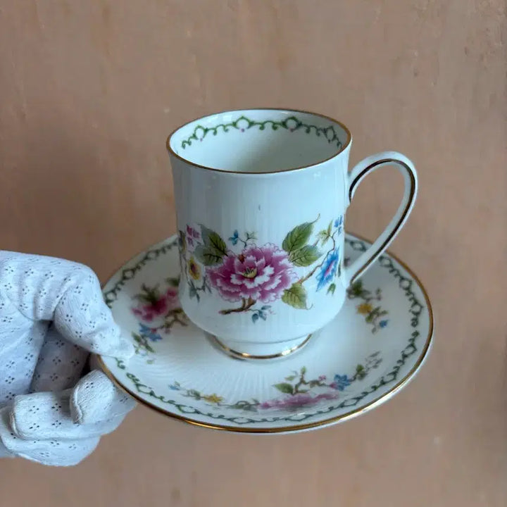 [BUNJANG] 1950s Paragon "Tuscan" Floral Gilded Cup &amp; Saucer Set / 1950년대 영국 빈티지 파라곤 타이산 컵앤소서