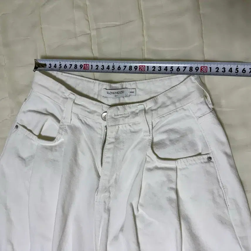 [BUNJANG] Slowmood Wide Pintuck Denim Pants Ivory S (Short Ver.) / 슬로우무드 와이드 핀턱 데님 팬츠 아이보리 s (숏버전)