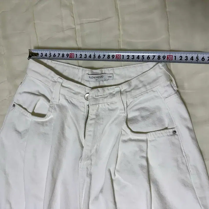 [BUNJANG] Slowmood Wide Pintuck Denim Pants Ivory S (Short Ver.) / 슬로우무드 와이드 핀턱 데님 팬츠 아이보리 s (숏버전)