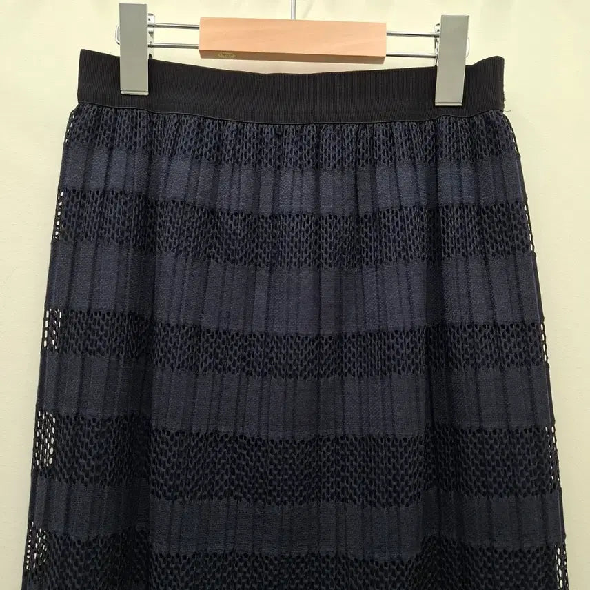[SOLD OUT] sjsj 펀칭 플리츠 스커트