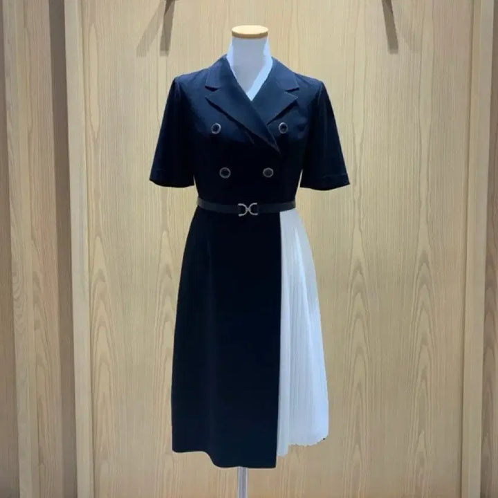 [BUNJANG] Kenneth Lady Colorblock Pleated Half Sleeve Dress Navy Size 55 / 케네스레이디 하프 배색 플리츠 원피스 네이비 55 여름 반팔 하객룩
