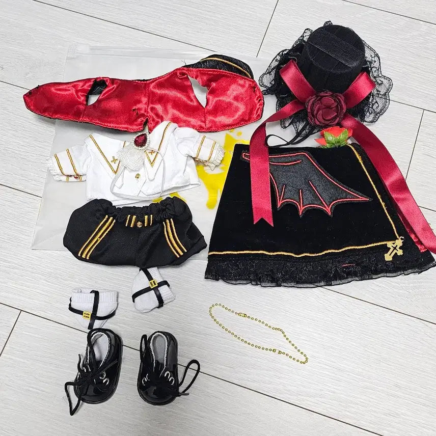 [BUNJANG] 20cm Doll Clothes Vampire Outfit Unworn / 인형옷 20cm 20깅 뱀파이어 옷장 미착용