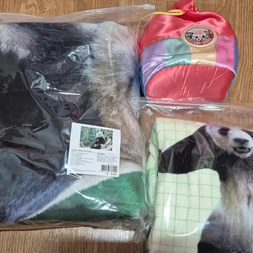 [BUNJANG] Bao Family Fu Bao Rui Huai Blanket Bundle Set / 푸바오 바오패밀리 루이후이 담요 일괄 원가 이하 양도 합니다!