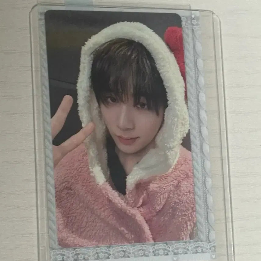 [BUNJANG] BOYNEXTDOOR Taesan HOME Comeback Showcase Weverse POB Photocard Kitty / 보넥도 태산 HOME 홈 컴백 쇼케이스 위버스포카 키티