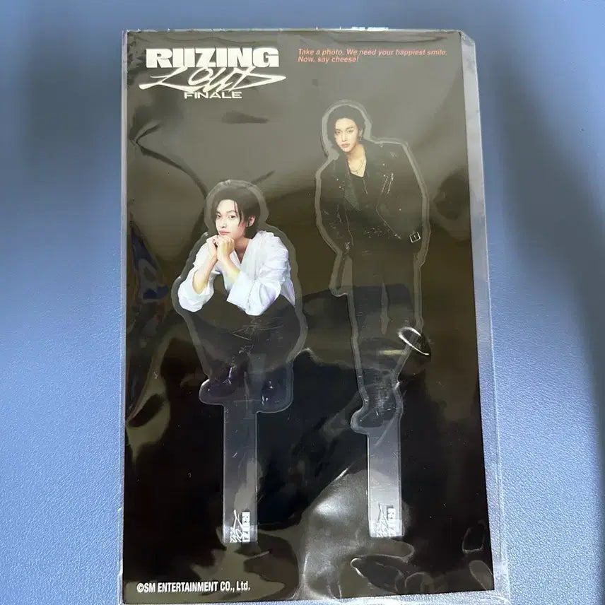 [BUNJANG] RIIZE Wonbin Photoprop Set Sealed / 라이즈 원빈 포토프롭 세트 미개봉