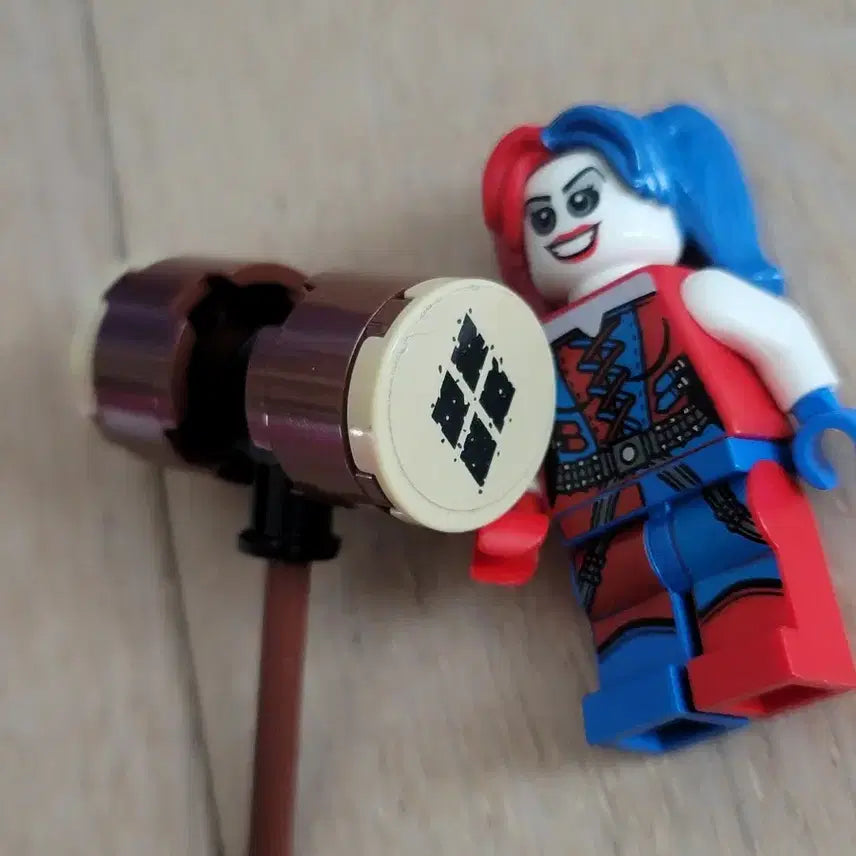 [BUNJANG] LEGO Marvel Batman Harley Quinn Minifigure (76053) / 레고 정품 76053 마블 배트맨 할리퀸 미니피규어