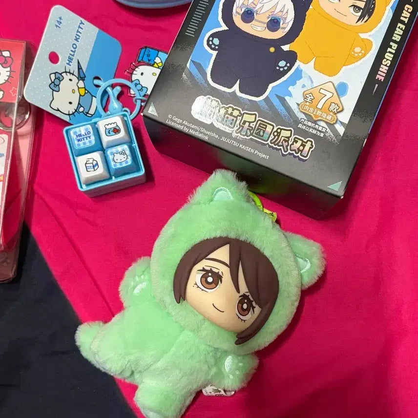 [BUNJANG] Hello Kitty Tokyo Random Figure &amp; Crocs &amp; Keycap &amp; Cube Keychain Bundle Set / 주말할인>헬로키티 도쿄랜덤피규어&amp;크록스&amp;키캡&amp;큐브키링( 일괄)