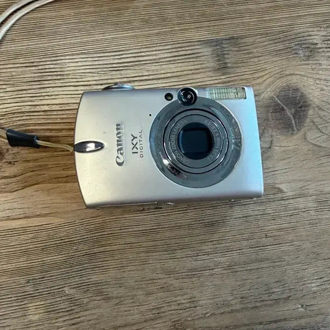 [BUNJANG] Canon IXUS 700/750 Gold Edition Digital Camera / 익시700, 익서스750 (원희디카) ixy 700,ixus 750 골드