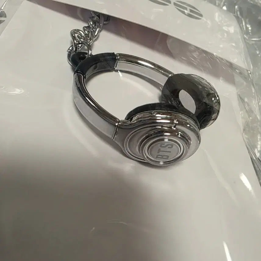 [BUNJANG] BTS ARIRANG Headphones Keyring / BTS 방탄소년단 ARIRANG  Headphones Keyring