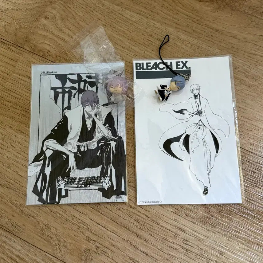 [BUNJANG] Bleach Gin Ichimaru Collection Set / 블리치 이치마루 긴 메지루시+고전스트랩키링+원화브로마이드+메탈엽서