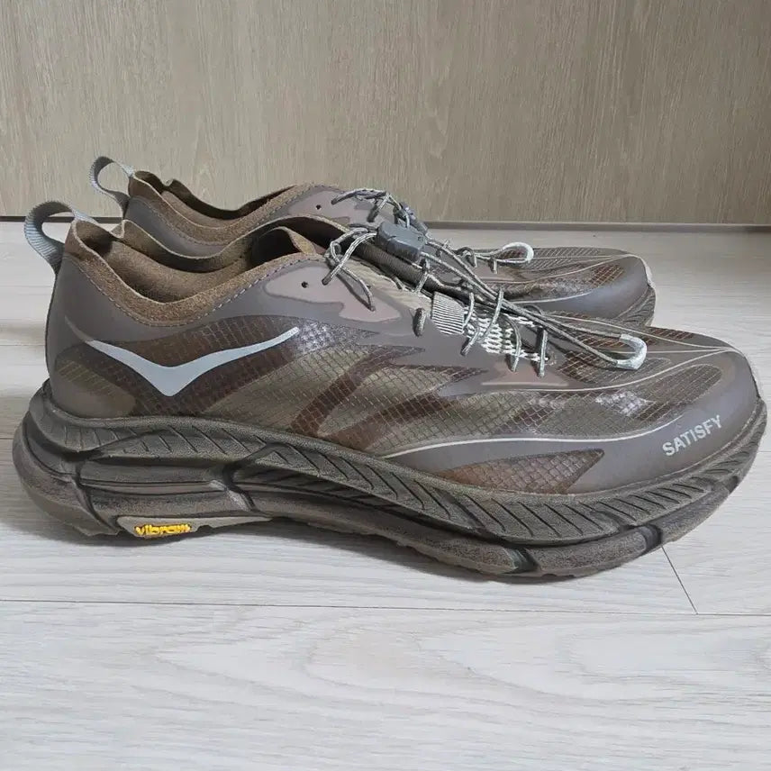 [BUNJANG] Hoka x Satisfy Speed 4 Mafate Speed 4 Light Rubber Shoes / [260] <초S급>  호카x새티스파이 스피드4 마파테 라이트러버