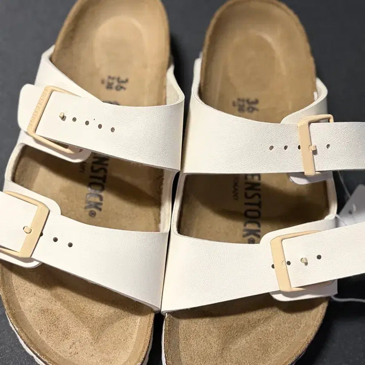 [BUNJANG] Birkenstock Arizona White Eggshell Sandals (230) / 버켄스탁 새상품 아리조나 화이트 에그쉘 230