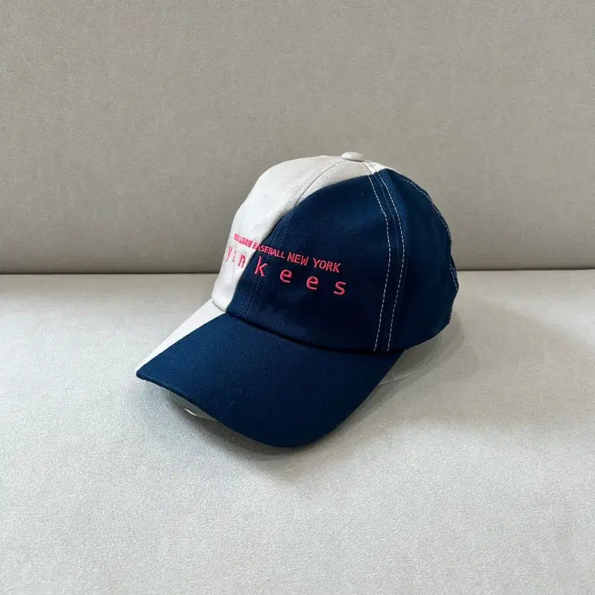 [BUNJANG] MLB New York Yankees Baseball Cap Navy Beige / 새상품 MLB 뉴욕양키스 볼캡 야구모자 F