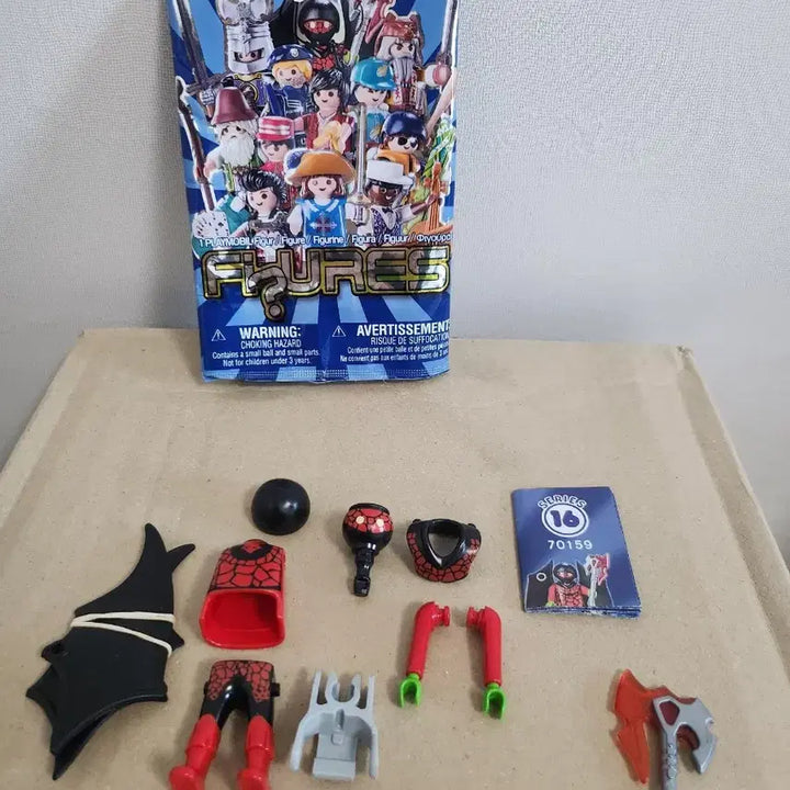 [BUNJANG] Playmobil Mip 16 Batman - New, Unassembled Figure / 플레이모빌 미피16 박쥐남 새상품 미조립 피규어 판매 +미피2뱀파녀 증정