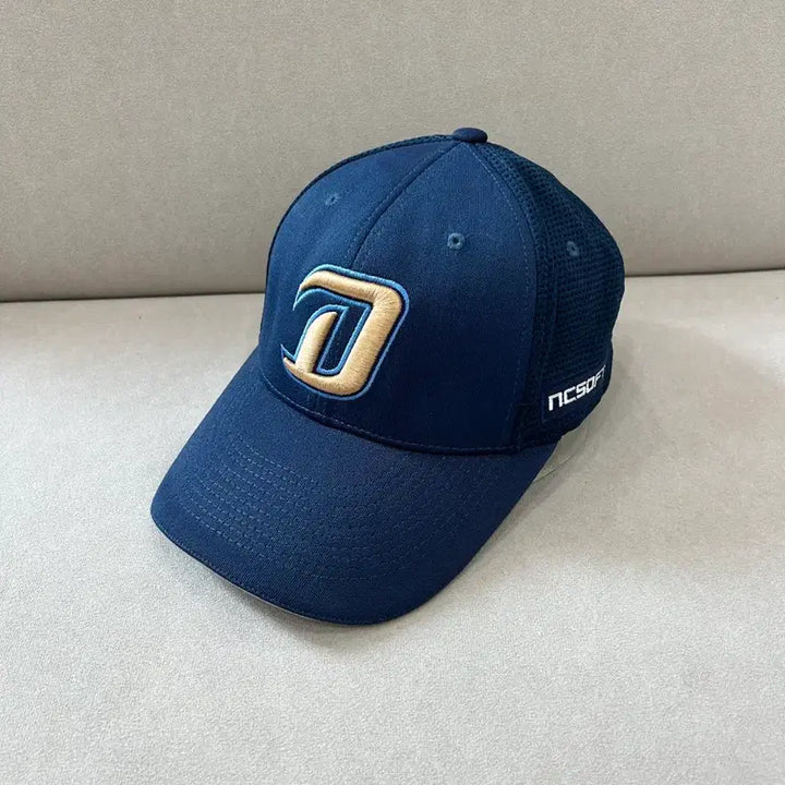 [BUNJANG] NC Dinos Mesh Baseball Cap L (58-59cm) / NC다이노스 메쉬 볼캡 야구모자 L 58-59
