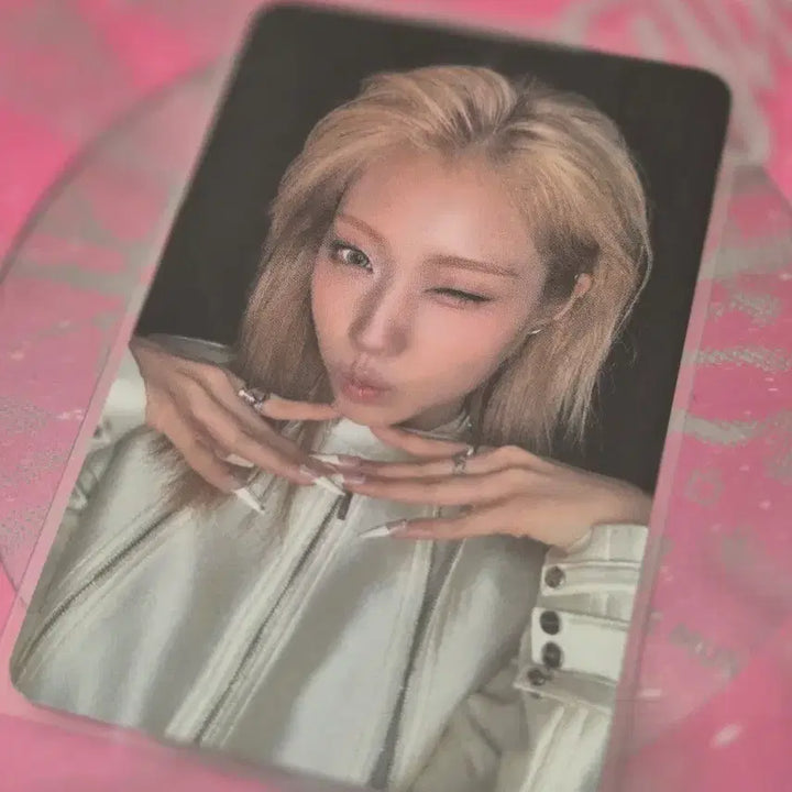 [BUNJANG] IZNA Set The Tempo Showcase Double-Sided Photocard Jeong Eun / 이즈나 셋더템포 쇼케이스 입장 양면 포카 정은