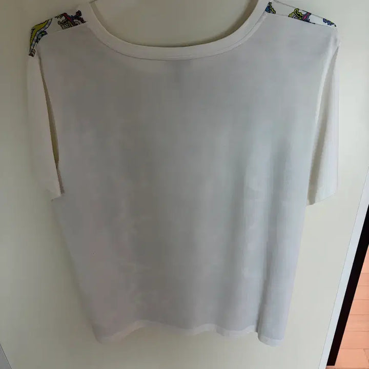 [SOLD OUT] 에스까다 실크 페이즐리 반팔 티셔츠