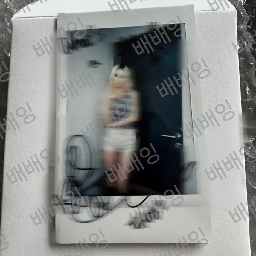 [BUNJANG] WJSN Dayoung Signed Polaroid / 우주소녀 다영 싸인 폴라로이드 양도