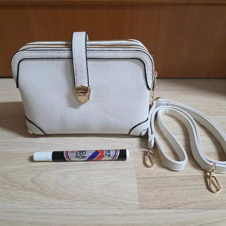 [BUNJANG] 3 Compartment Shoulder Bag / Crossbody Bag / (새상품) 3칸 분리 수납 넉넉한 숄더겸 크로스백