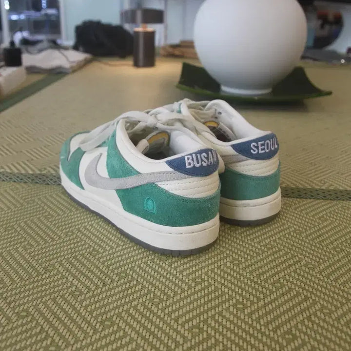 [BUNJANG] Nike x Kasina Dunk Low Road Sign Size 235 / 나이키 x 카시나 덩크 로우 로드 사인 235