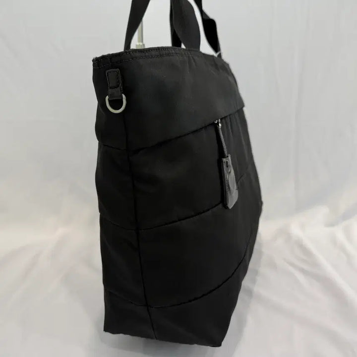 [BUNJANG] Prada Pocono Nylon Triangle Logo Messenger Bag Black / 프라다 삼각로고 포코노 블랙 나일론 메신져백