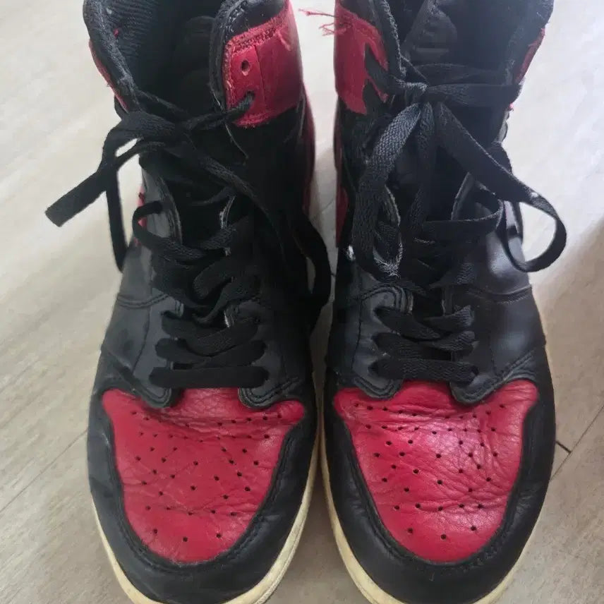 [BUNJANG] Air Jordan 1 Retro High OG Bred Band Sneakers / 조던 1 레트로 하이 OG 브레드 밴드 275