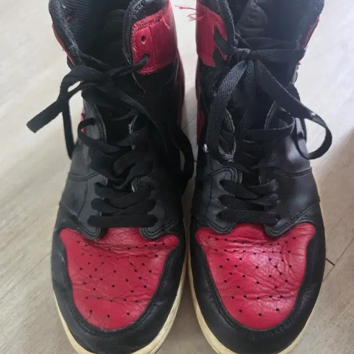 [BUNJANG] Air Jordan 1 Retro High OG Bred Band Sneakers / 조던 1 레트로 하이 OG 브레드 밴드 275